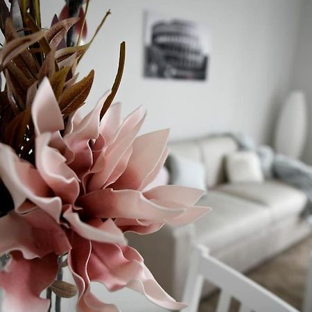 Peaceful Hideaway Apartment Рим Екстериор снимка