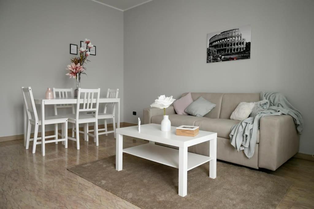 Peaceful Hideaway Apartment Рим Екстериор снимка